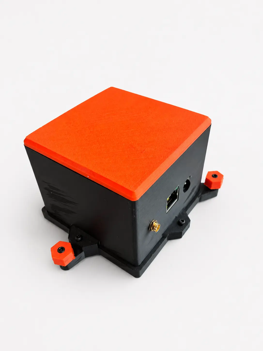 BK-1 MEMS-based seismic accelerometer enclosure for field deployment